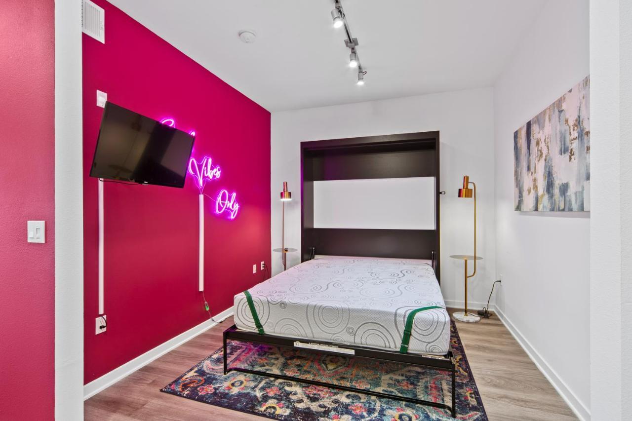 Fairfax District Chic City Oasis 2 Bedroom Apt With Den 136 Los Angeles Extérieur photo