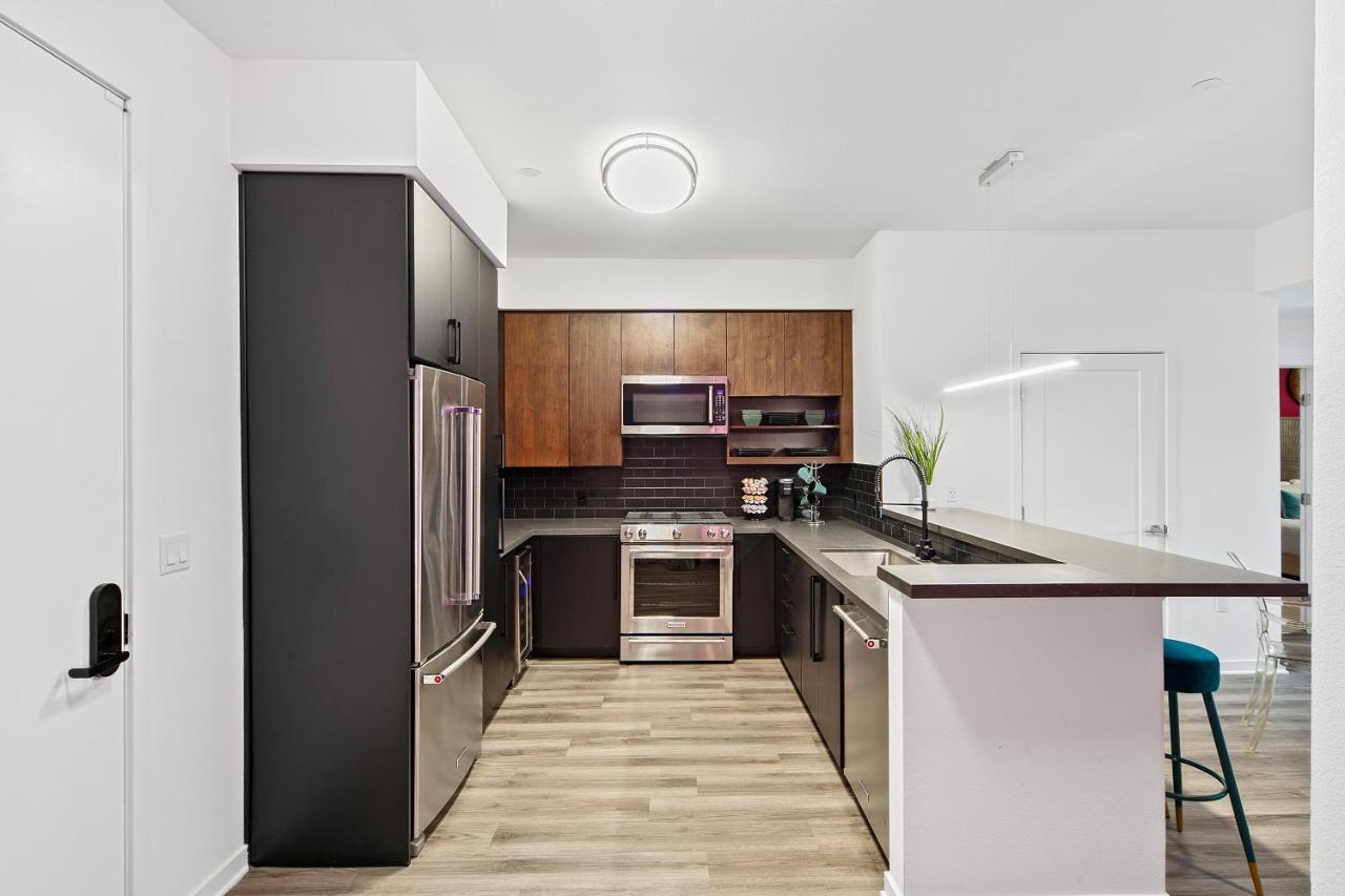 Fairfax District Chic City Oasis 2 Bedroom Apt With Den 136 Los Angeles Extérieur photo