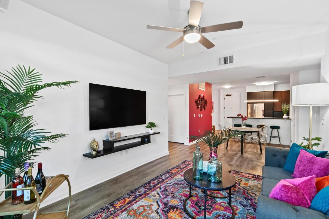 Fairfax District Chic City Oasis 2 Bedroom Apt With Den 136 Los Angeles Extérieur photo