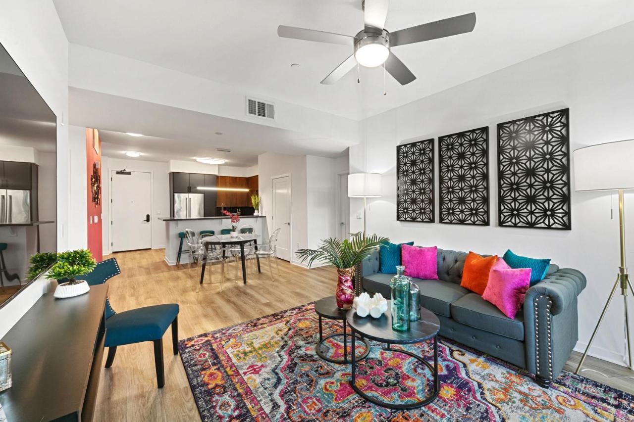 Fairfax District Chic City Oasis 2 Bedroom Apt With Den 136 Los Angeles Extérieur photo