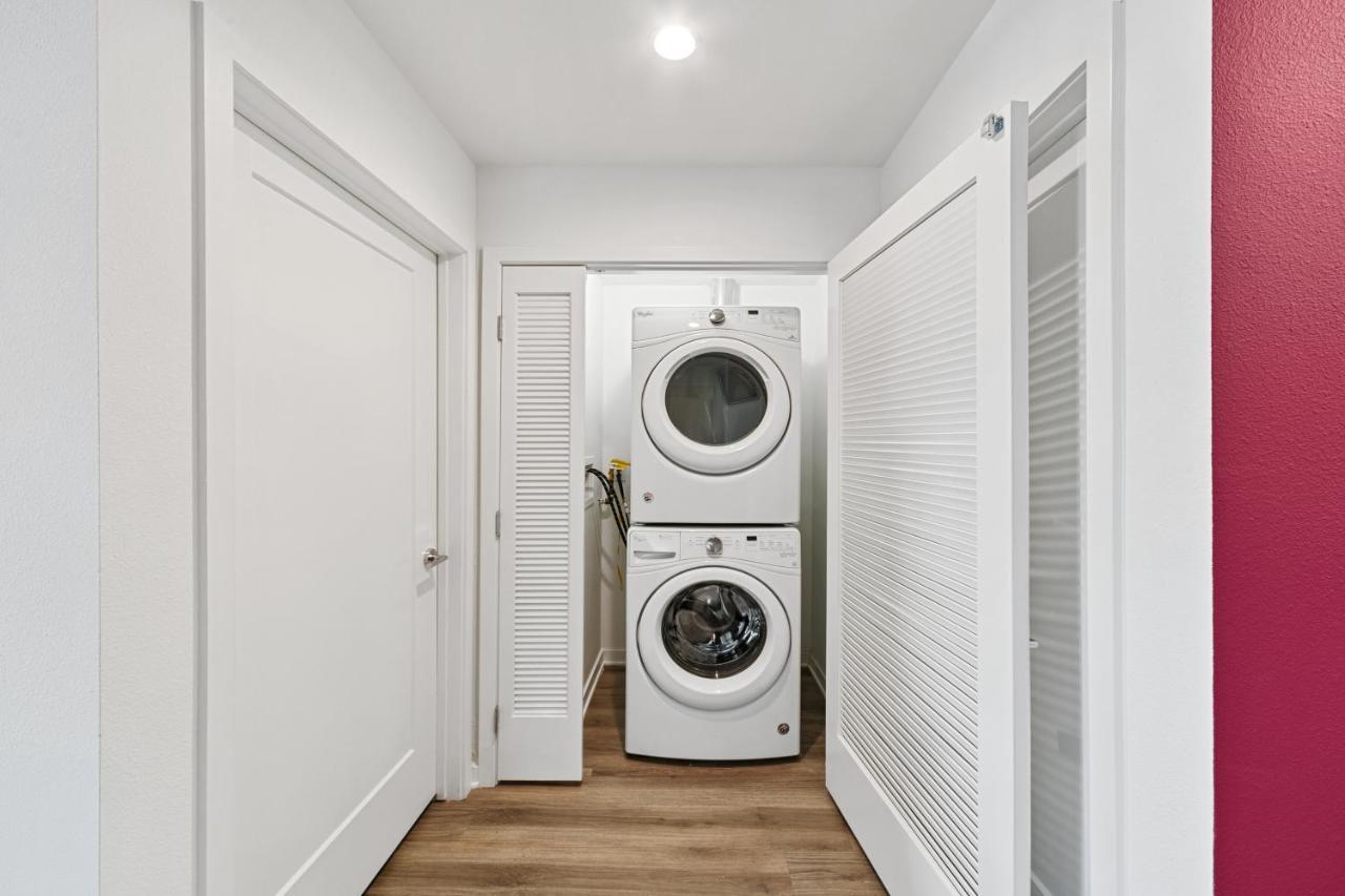 Fairfax District Chic City Oasis 2 Bedroom Apt With Den 136 Los Angeles Extérieur photo